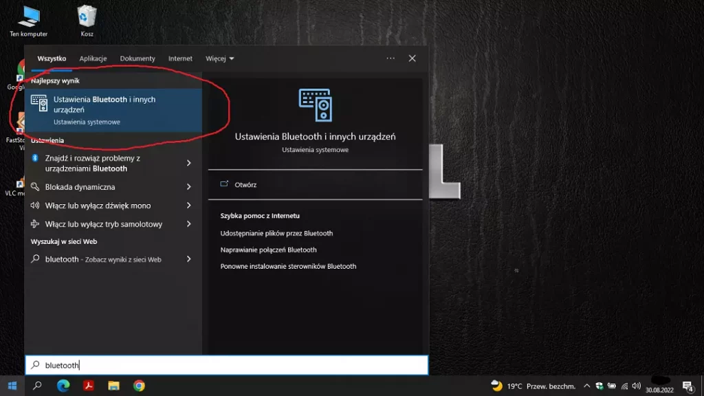 Znajdowanie ustawień bluetooth w laptopie przy użyciu wyszukiwarki windows