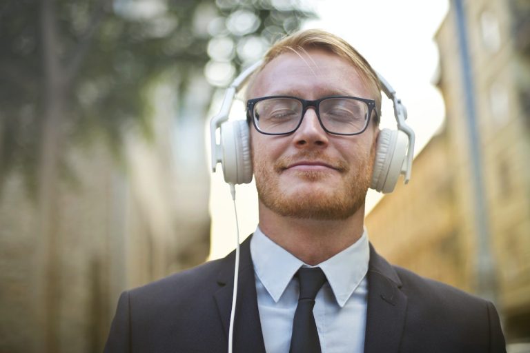 Czy kabel słuchawkowy ma znaczenie dla jakości dźwięku słuchawek?